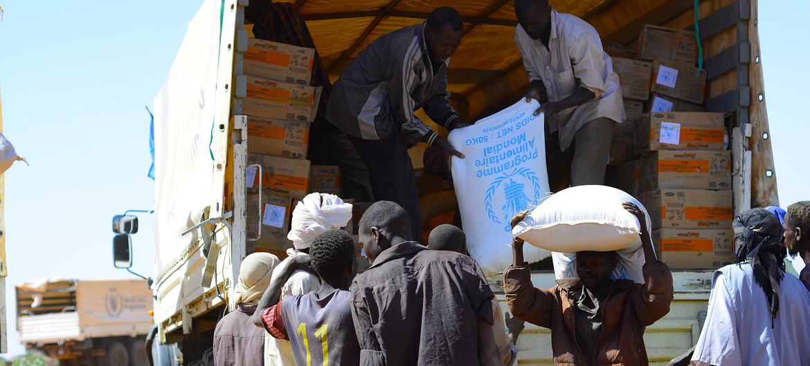 Food aid is delivered to displaced people in Zamzam camp in North Darfur, in November 2024.