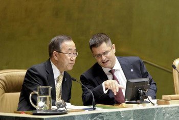 President of the General Assembly Vuk Jeremić (right) with Secretary-General Ban Ki-moon at the opening of the 67th session of the Assembly.